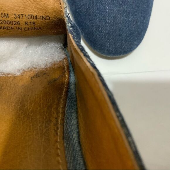FRYE Gwen Denim Flat Mule Indigo Size 6.5 M Padded Footbed Slide Round Toe - Picture 5 of 6